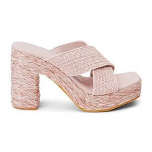 Gorgeous blush BEACH CARAVAN PLATFORM HEEL😍